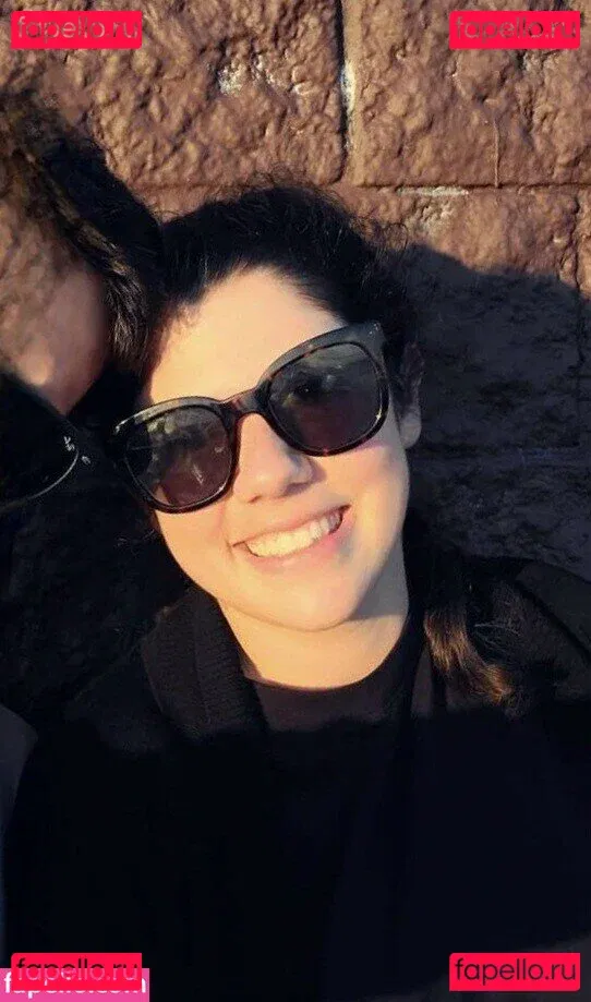 Emily H. Barry Onlyfans Photo Gallery 