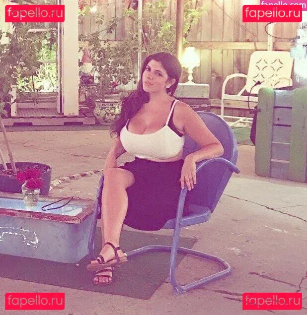 Emily H. Barry Onlyfans Photo Gallery 