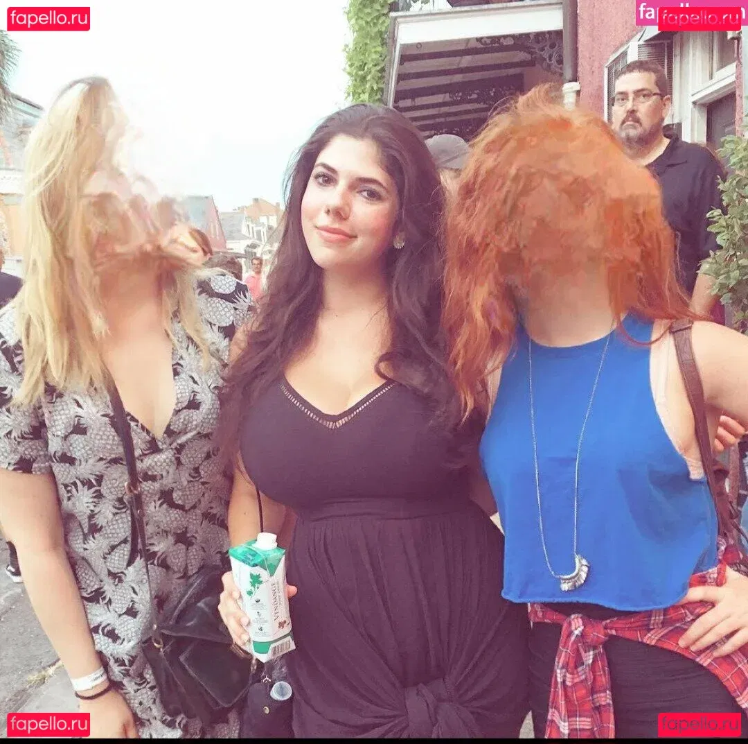 Emily H. Barry Onlyfans Photo Gallery 