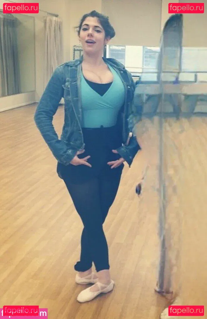 Emily H. Barry Onlyfans Photo Gallery 