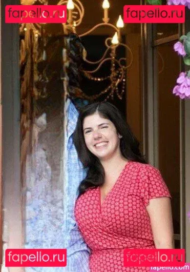 Emily H. Barry Onlyfans Photo Gallery 