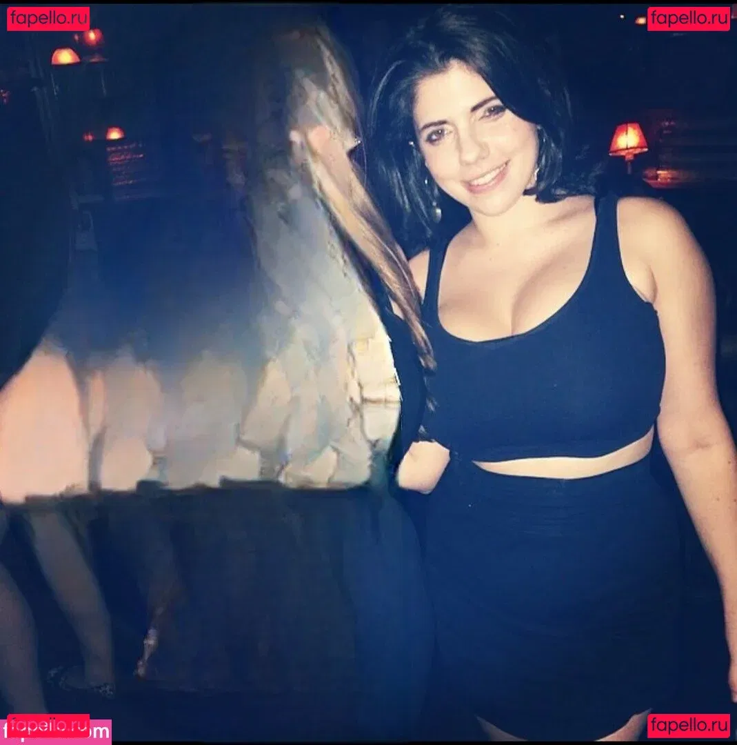 Emily H. Barry Onlyfans Photo Gallery 