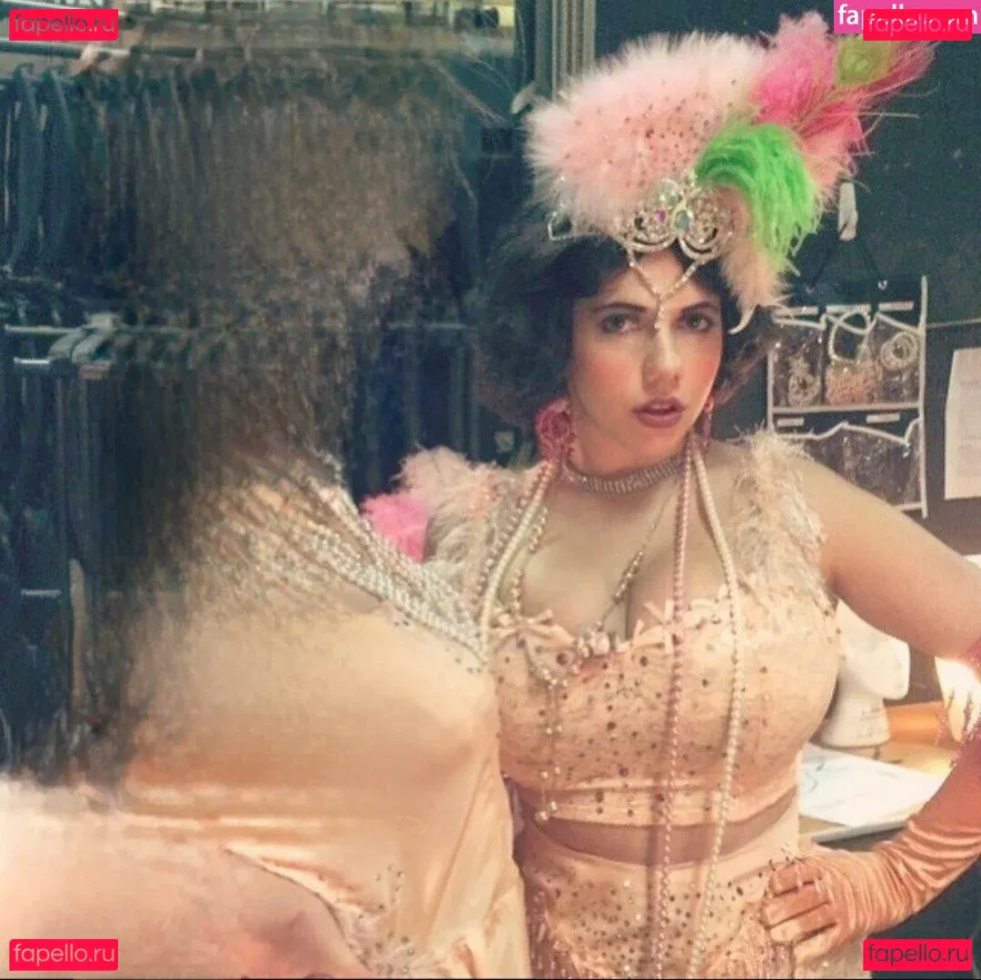 Emily H. Barry Onlyfans Photo Gallery 