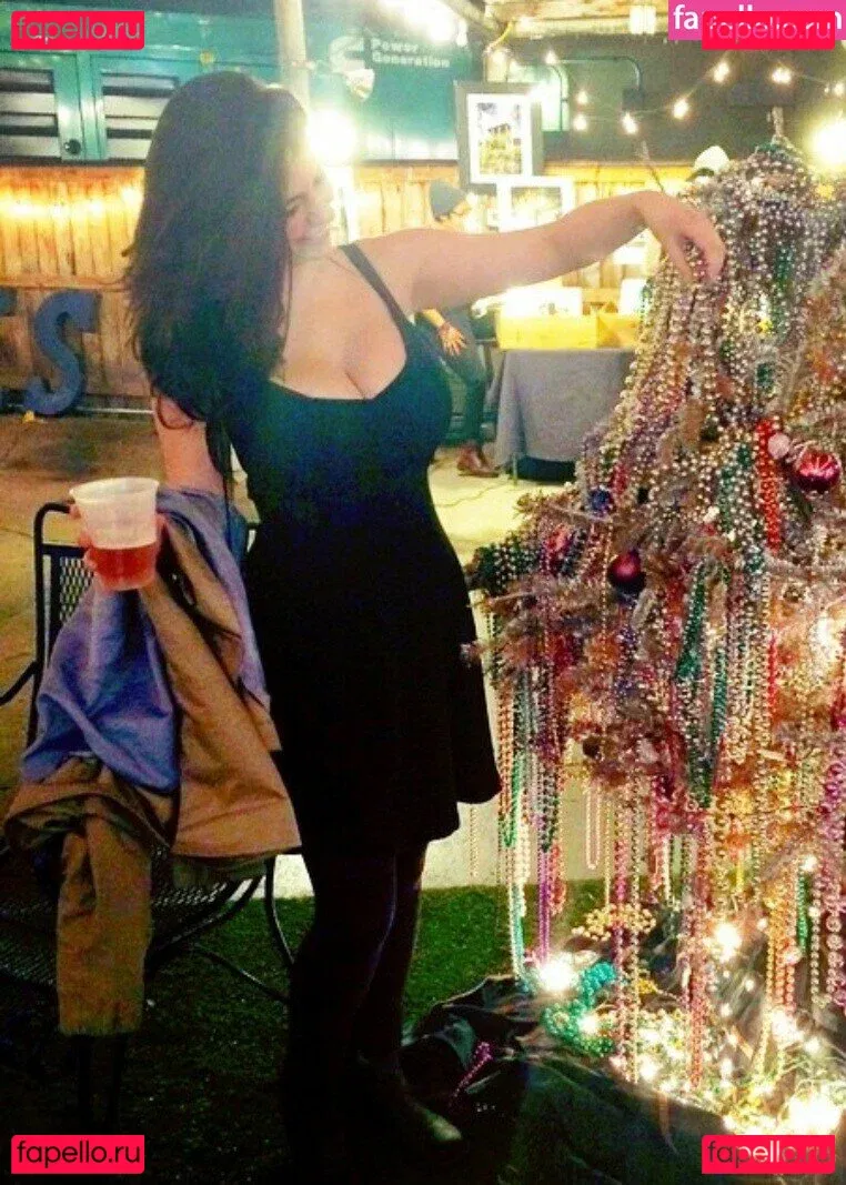 Emily H. Barry Onlyfans Photo Gallery 