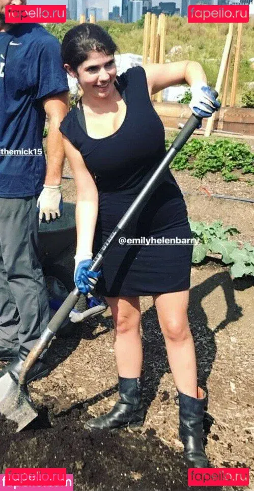 Emily H. Barry Onlyfans Photo Gallery 