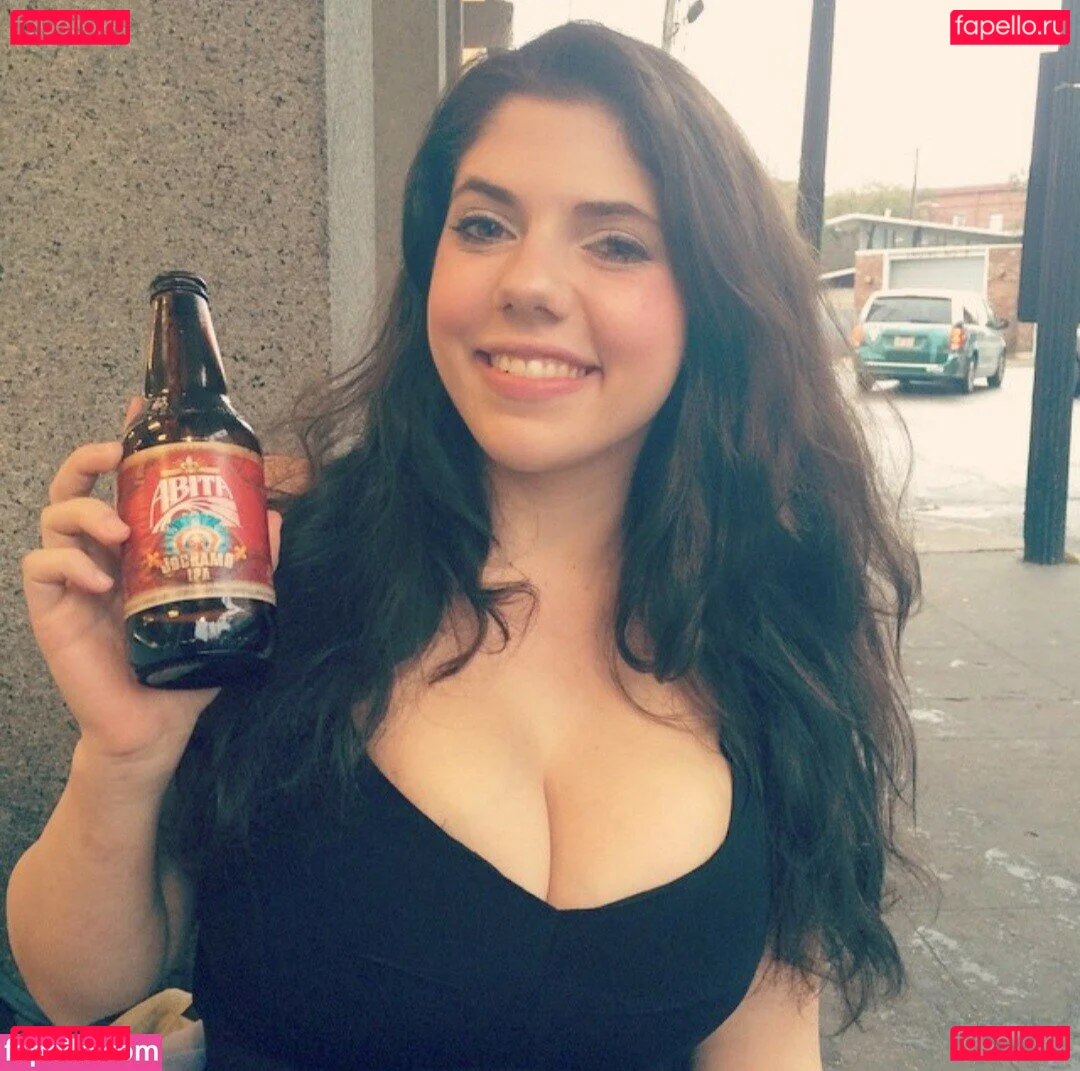 Emily H. Barry Onlyfans Photo Gallery 