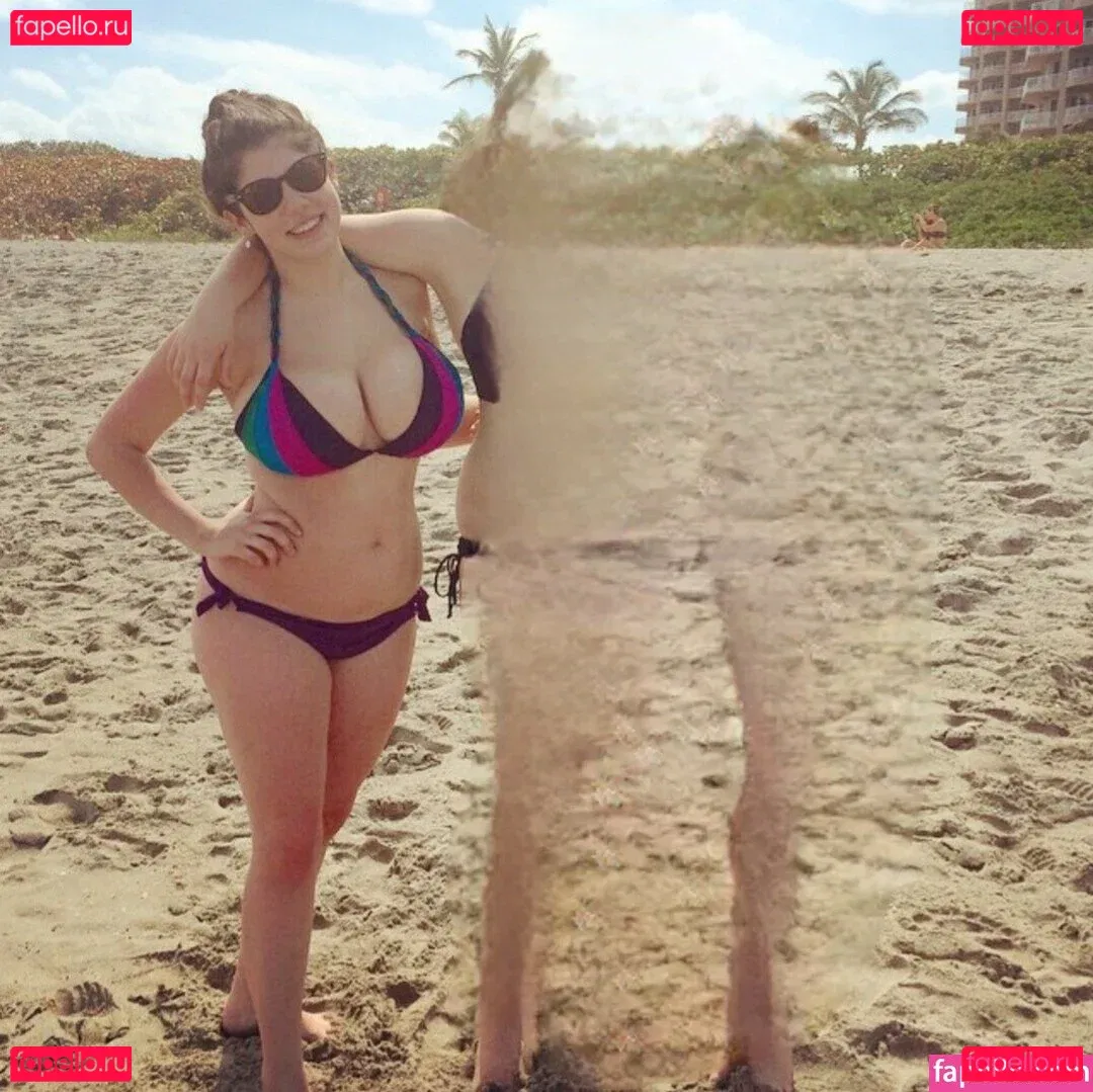 Emily H. Barry Onlyfans Photo Gallery 