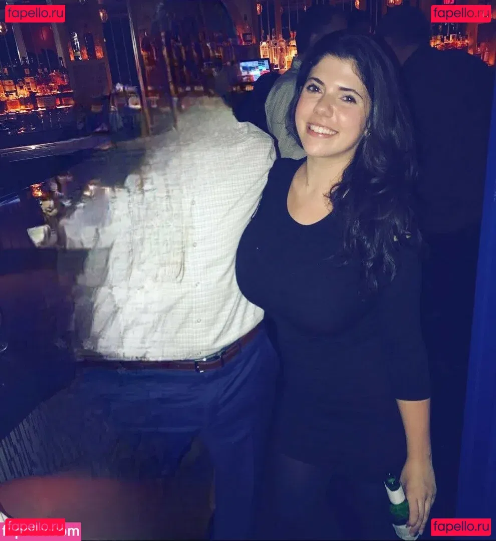 Emily H. Barry Onlyfans Photo Gallery 