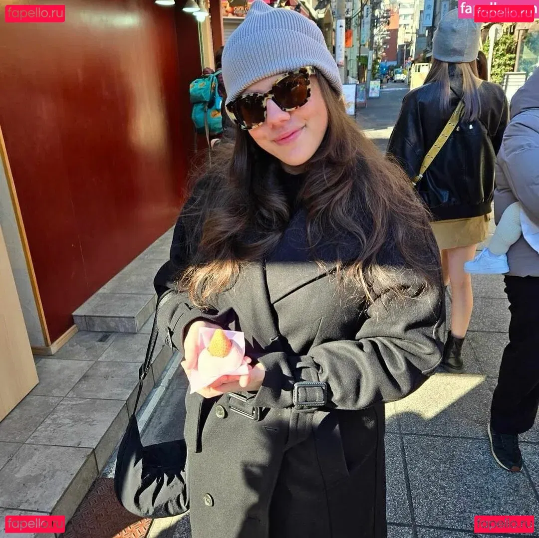 Emily H. Barry Onlyfans Photo Gallery 