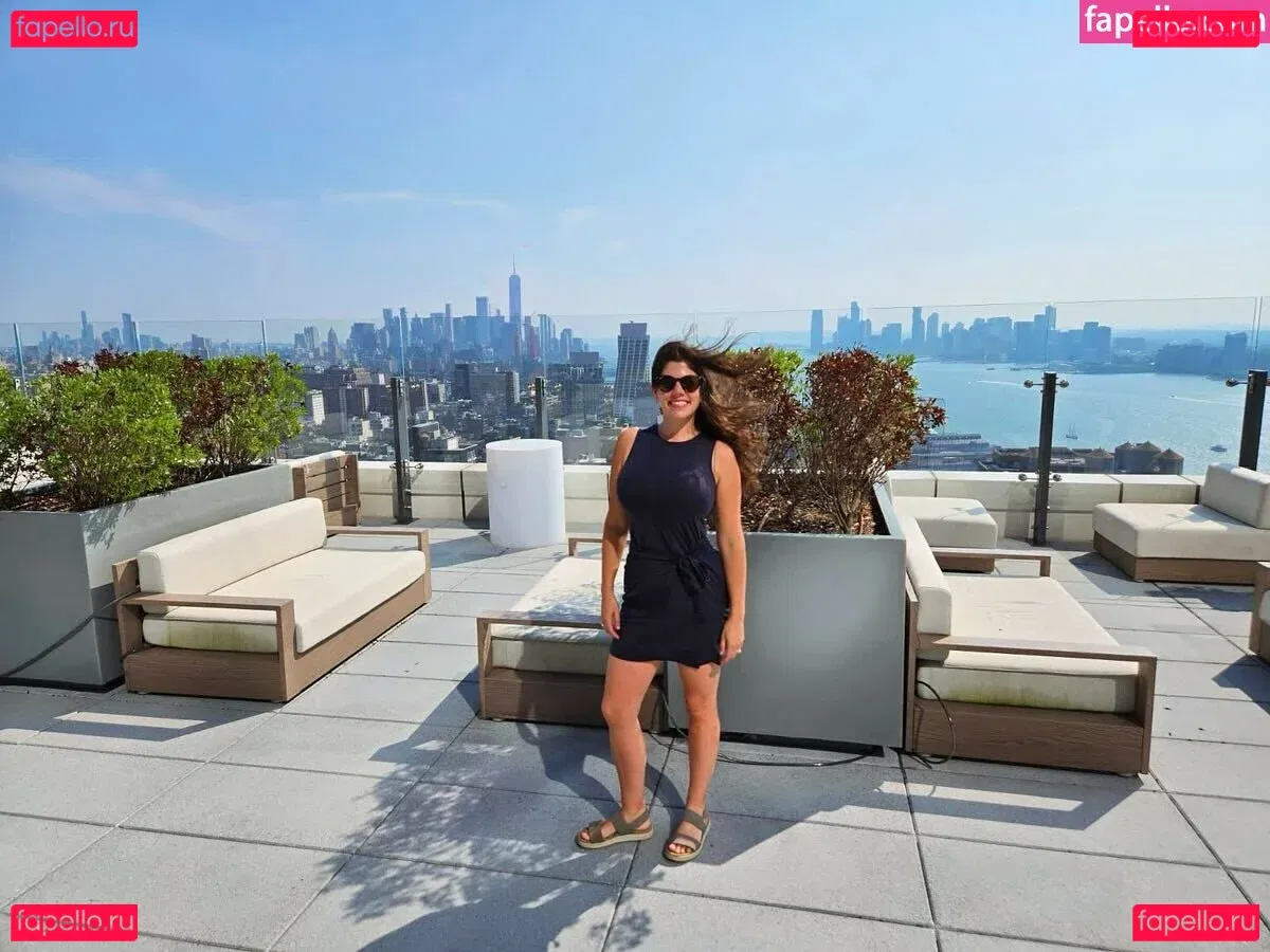 Emily H. Barry Onlyfans Photo Gallery 