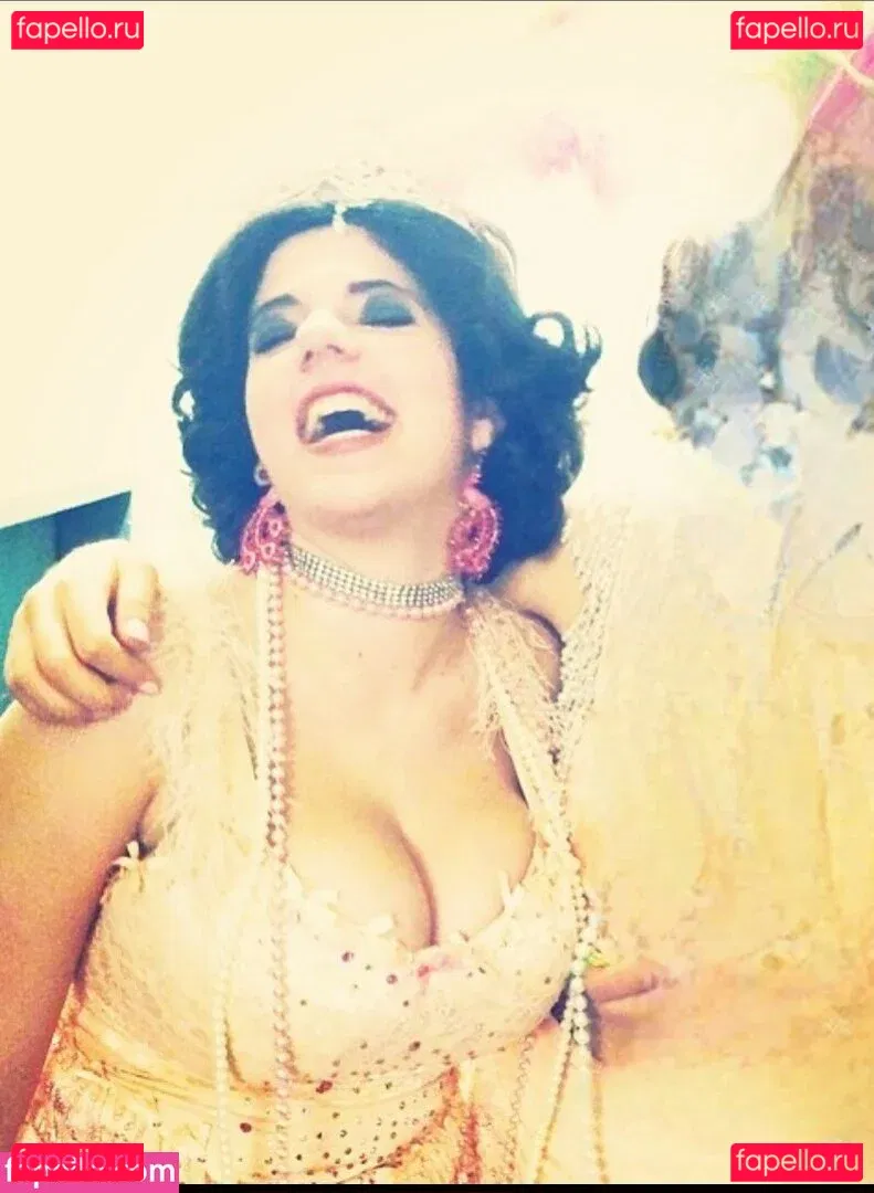 Emily H. Barry Onlyfans Photo Gallery 