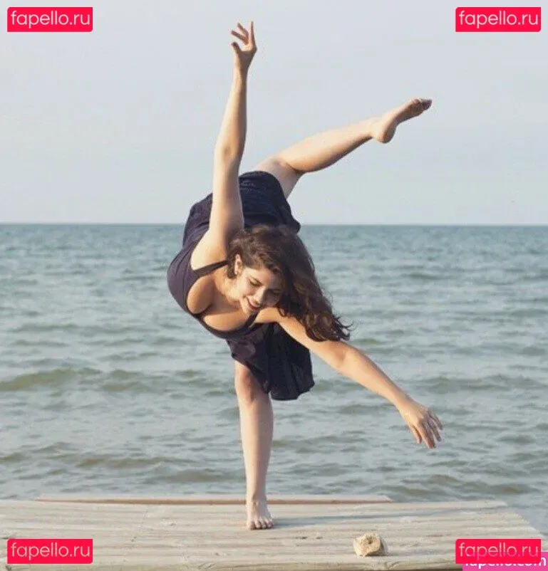 Emily H. Barry Onlyfans Photo Gallery 