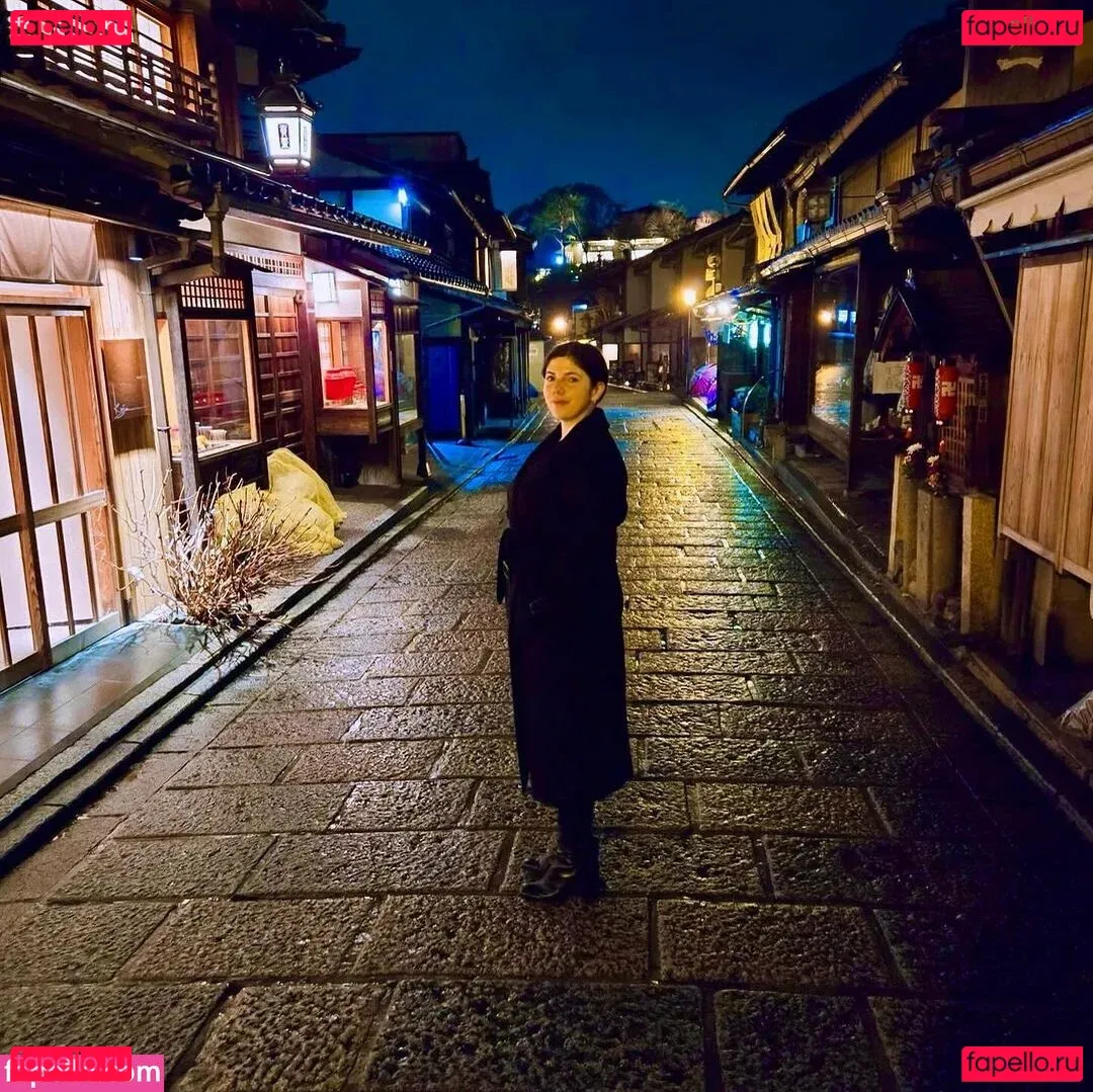 Emily H. Barry Onlyfans Photo Gallery 