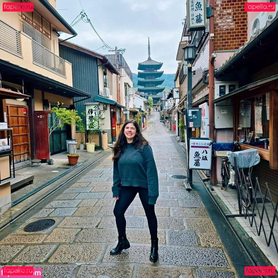 Emily H. Barry Onlyfans Photo Gallery 