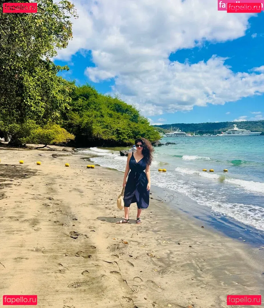 Emily H. Barry Onlyfans Photo Gallery 