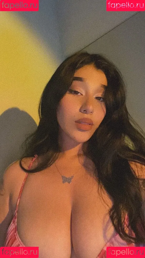 Fernanda V Onlyfans Photo Gallery 