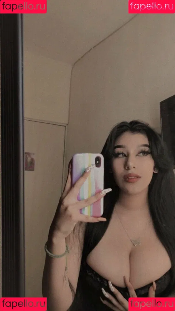 Fernanda V Onlyfans Photo Gallery 