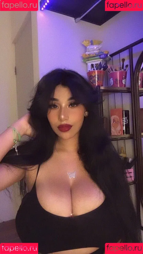 Fernanda V Onlyfans Photo Gallery 