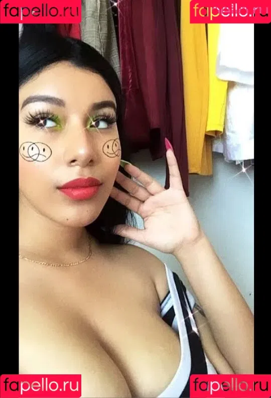 Fernanda V Onlyfans Photo Gallery 