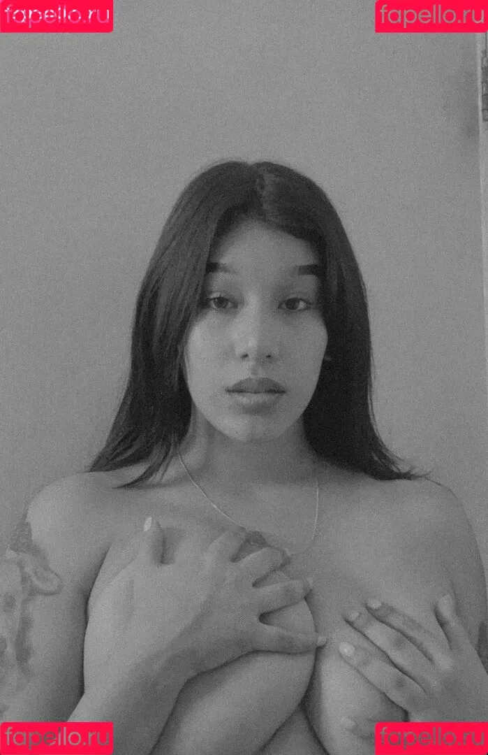Fernanda V Onlyfans Photo Gallery 