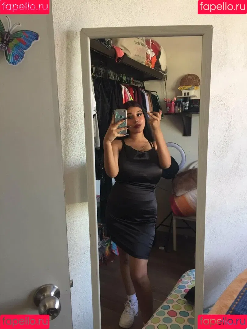 Fernanda V Onlyfans Photo Gallery 