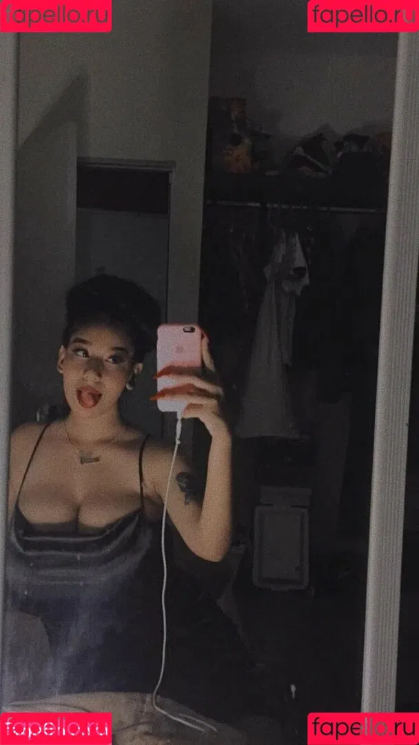 Fernanda V Onlyfans Photo Gallery 