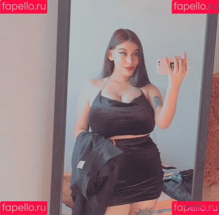Fernanda V Onlyfans Photo Gallery 