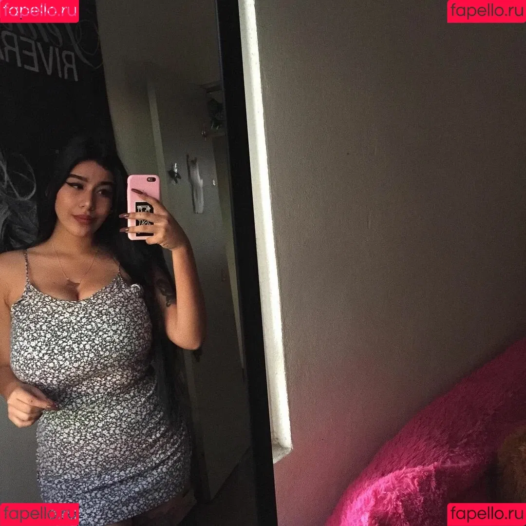 Fernanda V Onlyfans Photo Gallery 