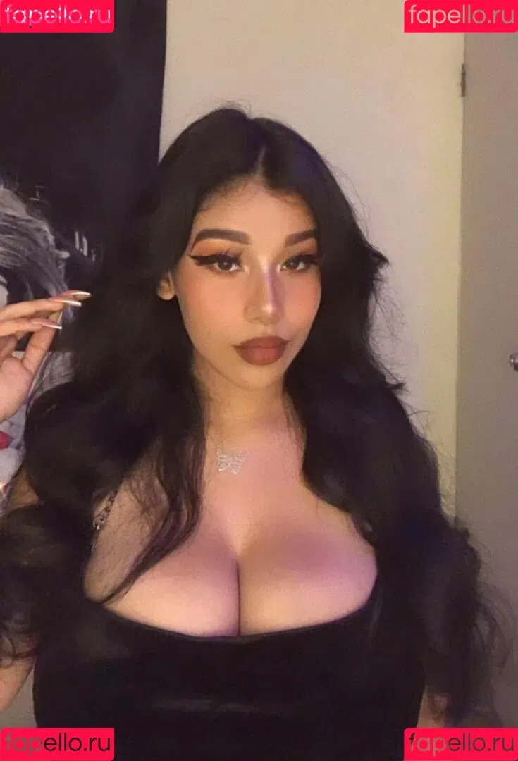 Fernanda V Onlyfans Photo Gallery 