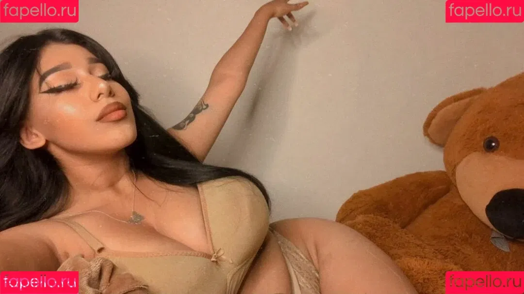 Fernanda V Onlyfans Photo Gallery 