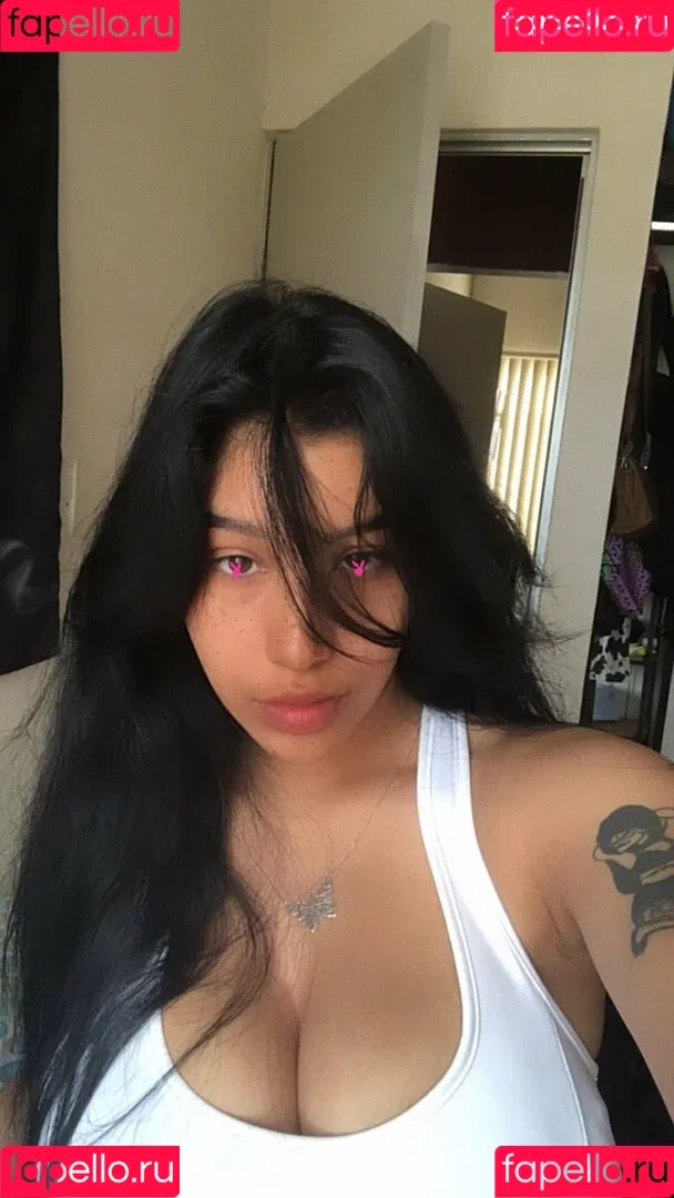 Fernanda V Onlyfans Photo Gallery 