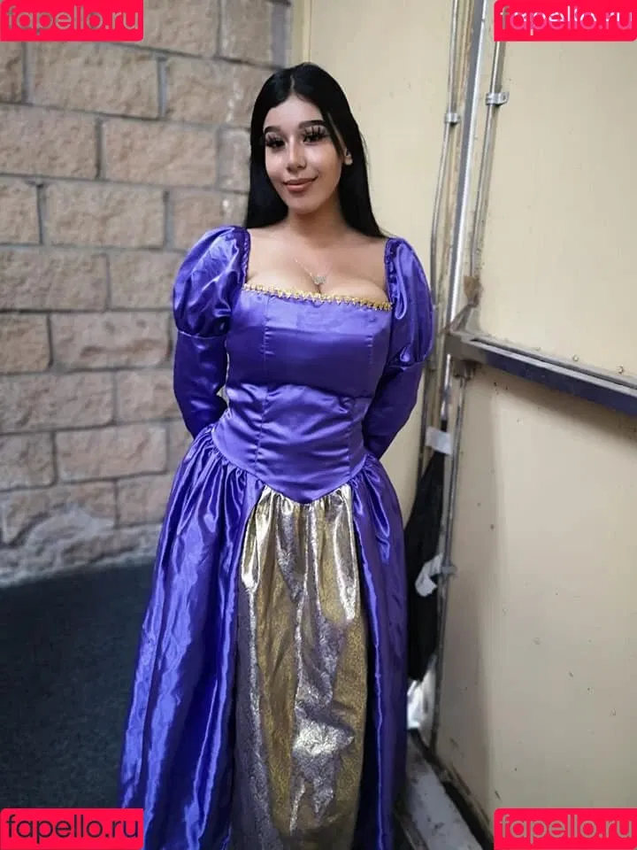 Fernanda V Onlyfans Photo Gallery 