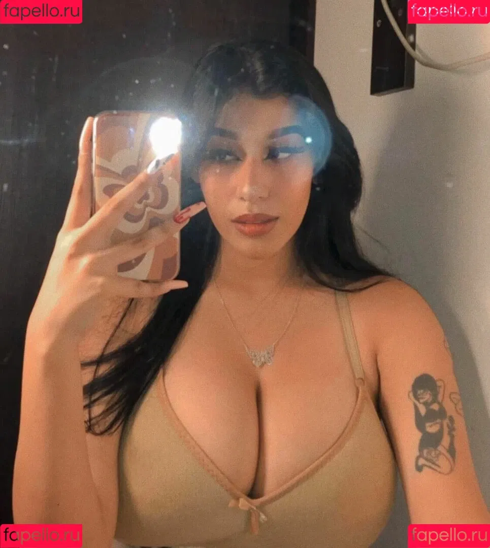 Fernanda V Onlyfans Photo Gallery 