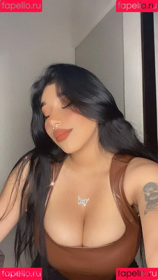Fernanda V Onlyfans Photo Gallery 