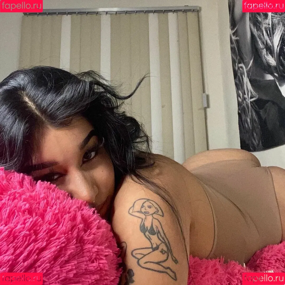 Fernanda V Onlyfans Photo Gallery 