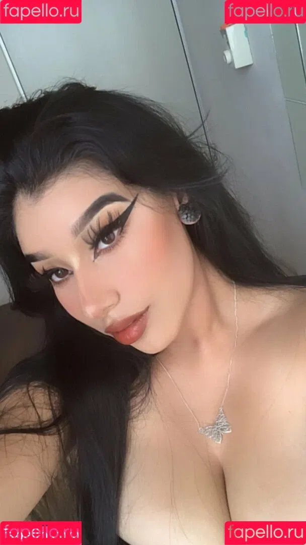 Fernanda V Onlyfans Photo Gallery 