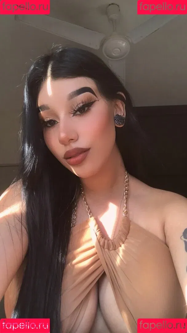 Fernanda V Onlyfans Photo Gallery 