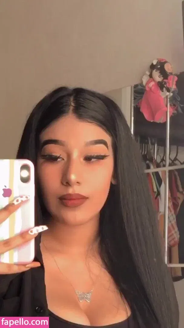 Fernanda V Onlyfans Photo Gallery 