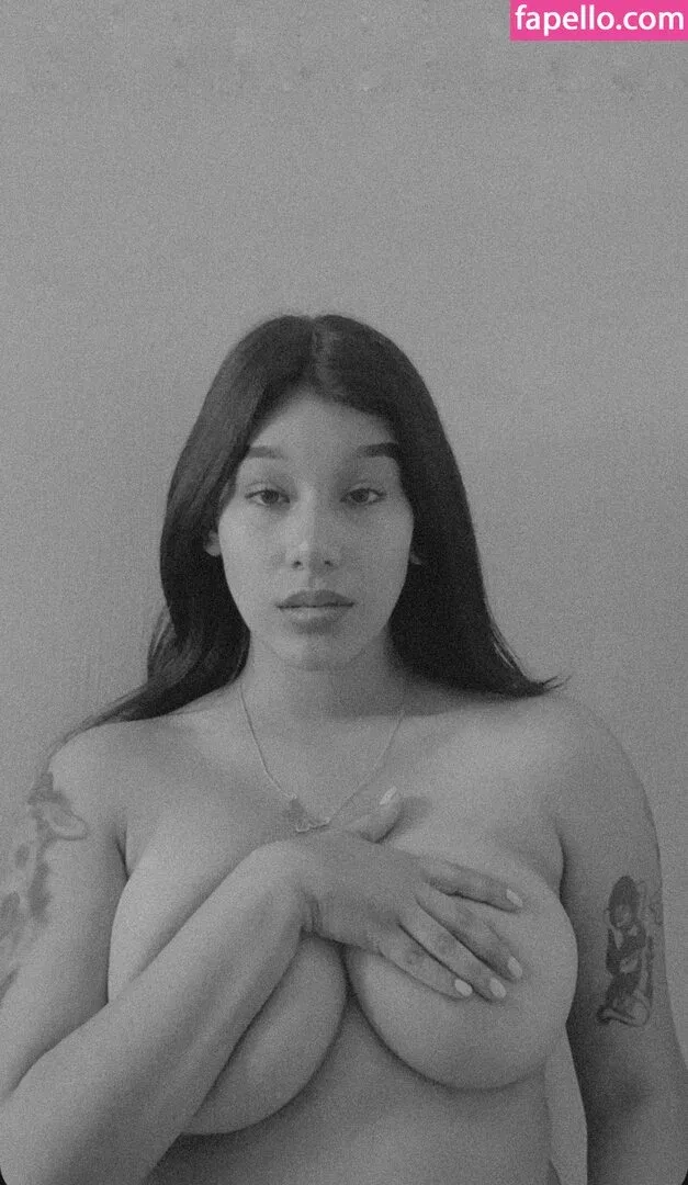 Fernanda V Onlyfans Photo Gallery 