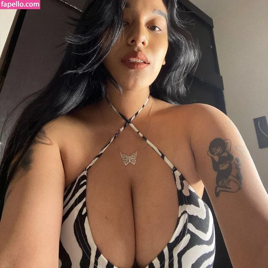 Fernanda V Onlyfans Photo Gallery 