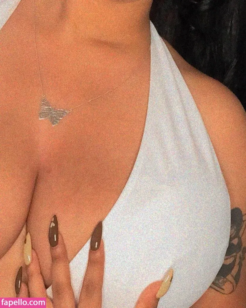 Fernanda V Onlyfans Photo Gallery 