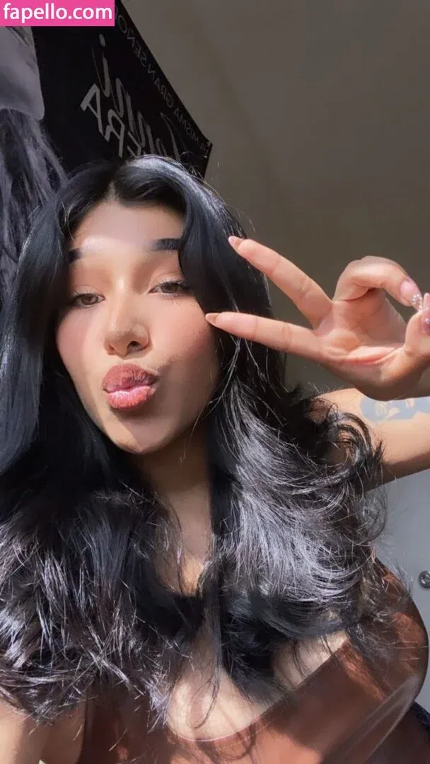 Fernanda V Onlyfans Photo Gallery 