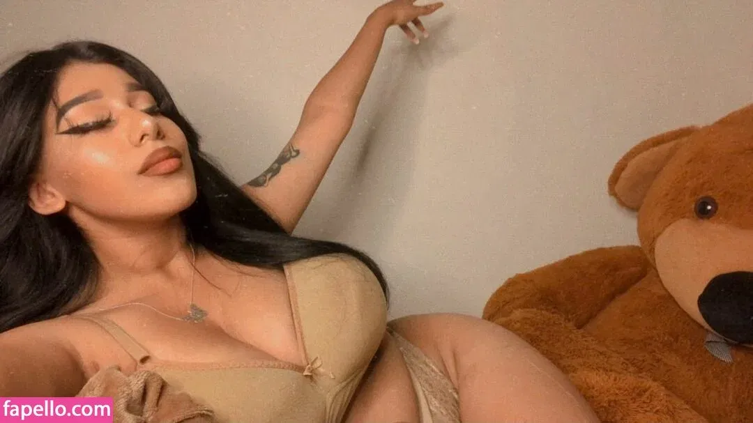 Fernanda V Onlyfans Photo Gallery 