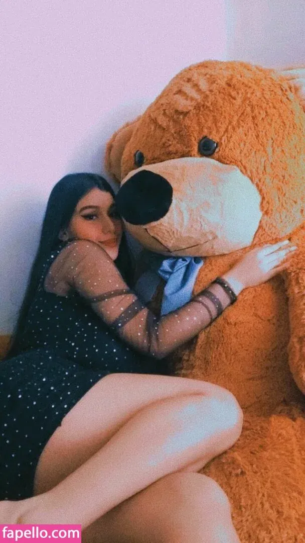 Fernanda V Onlyfans Photo Gallery 