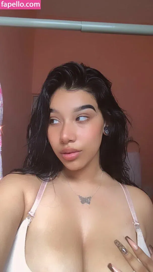 Fernanda V Onlyfans Photo Gallery 