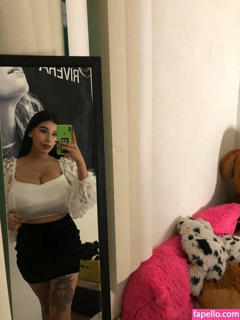 Fernanda V Onlyfans Photo Gallery 