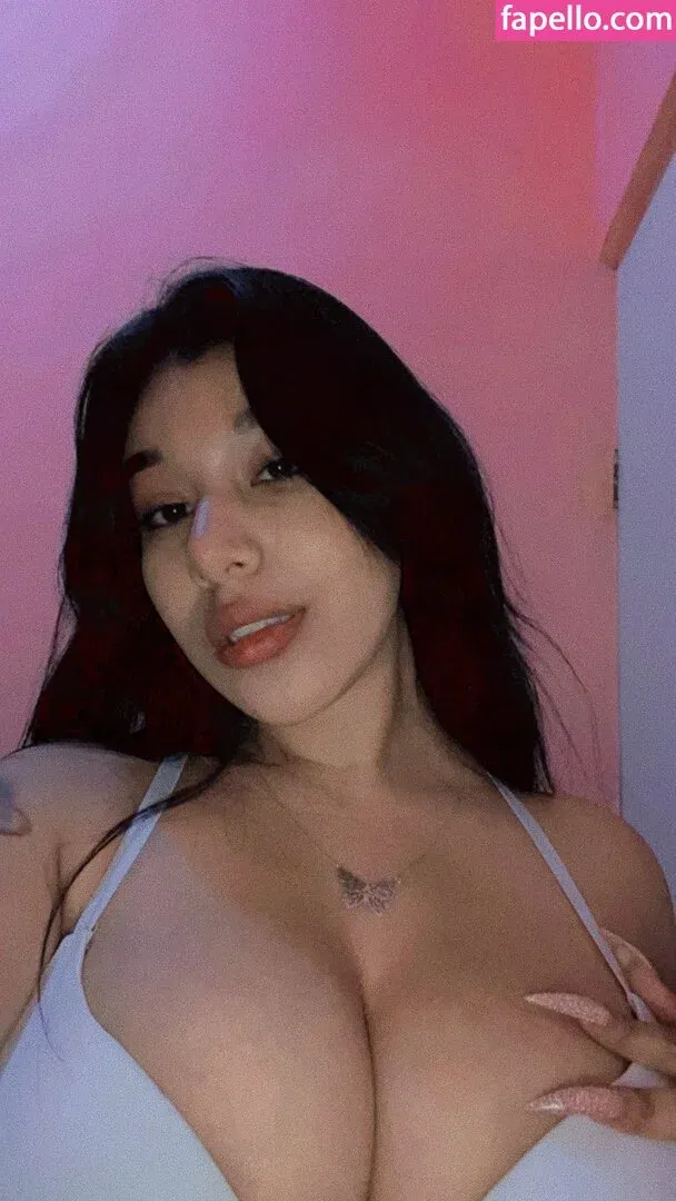 Fernanda V Onlyfans Photo Gallery 