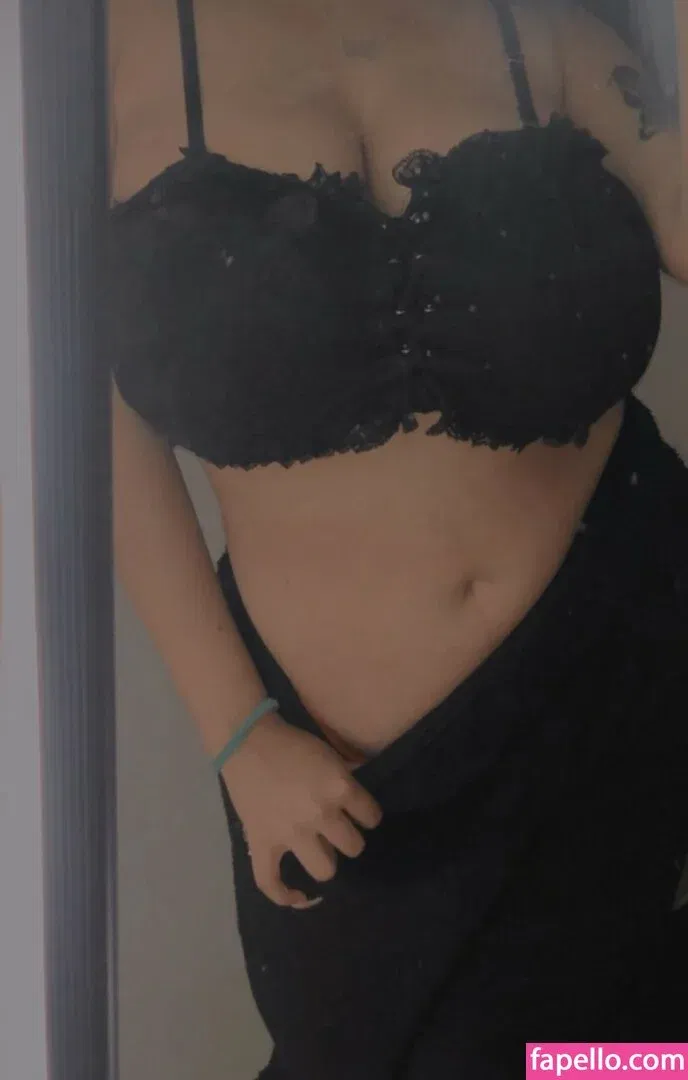 Fernanda V Onlyfans Photo Gallery 