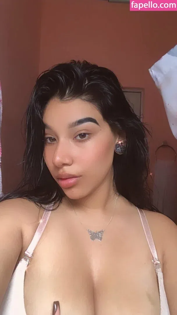 Fernanda V Onlyfans Photo Gallery 