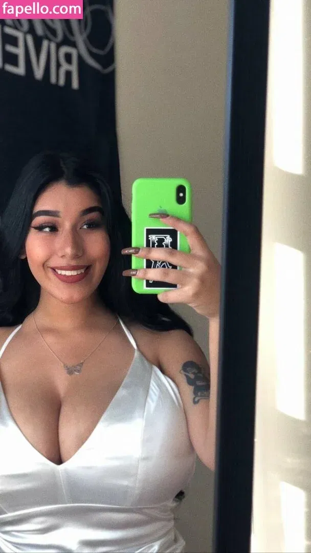 Fernanda V Onlyfans Photo Gallery 